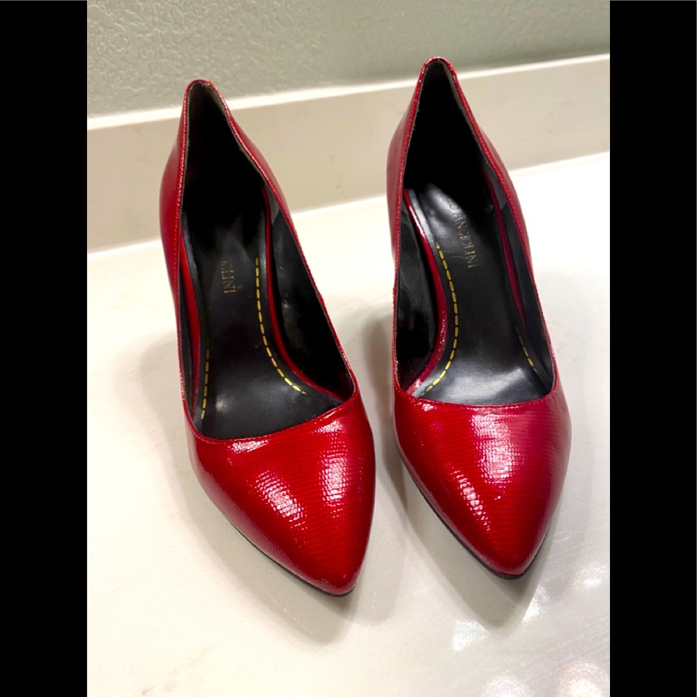 Red size 9